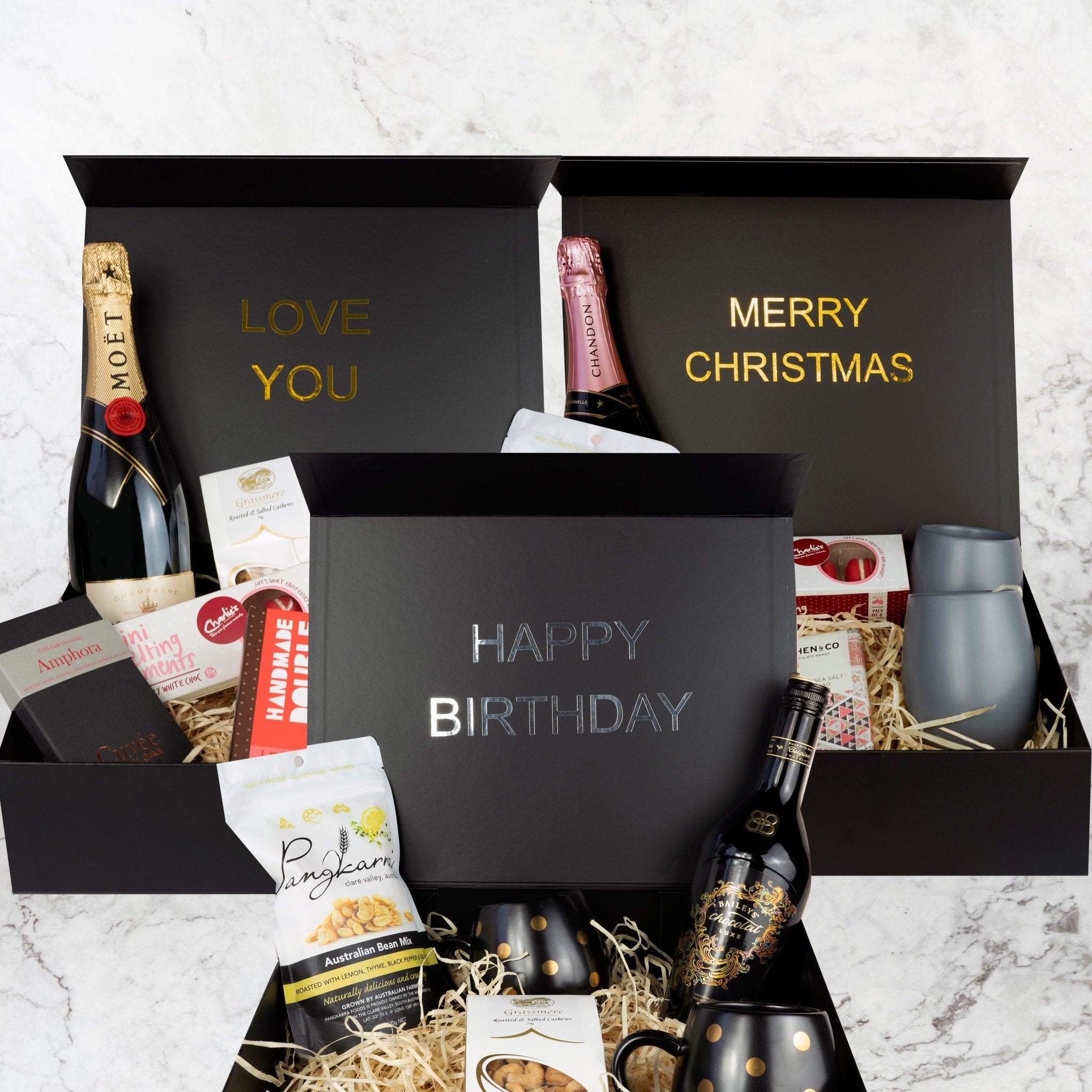 Personalised gifts and gift hampers with free delivery in Melbourne